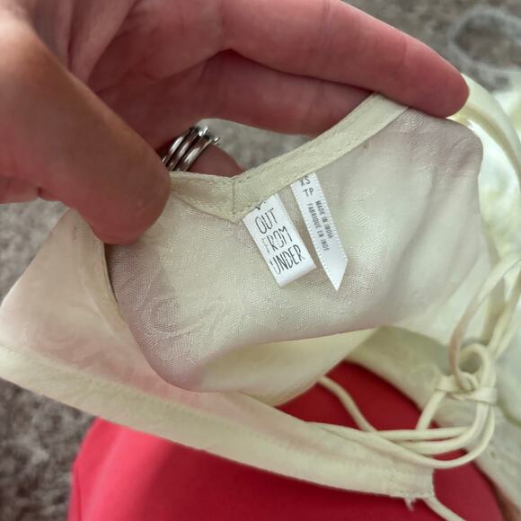 Out From Under Robyn Eyelet Maxi Slip Dress XS Yellow Ethereal Embroidered - Picture 4 of 13